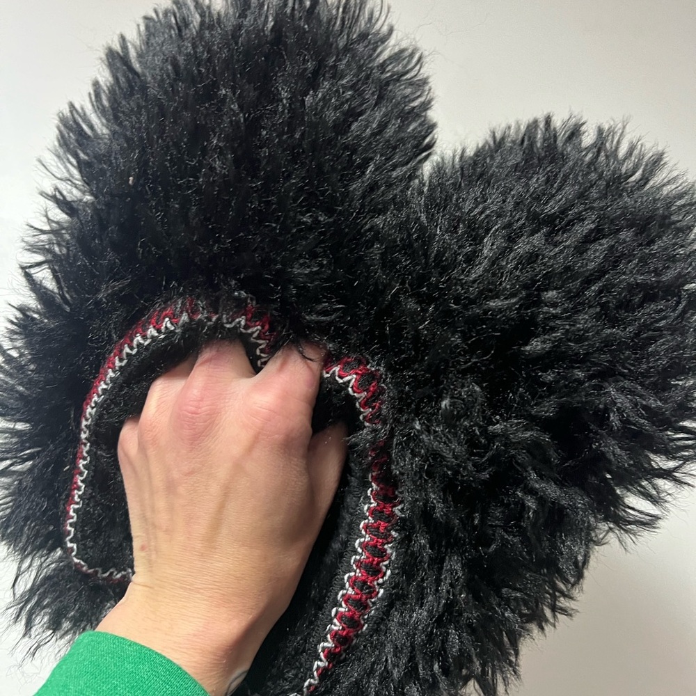 Fuzzy slipper shoes no tags but brand new